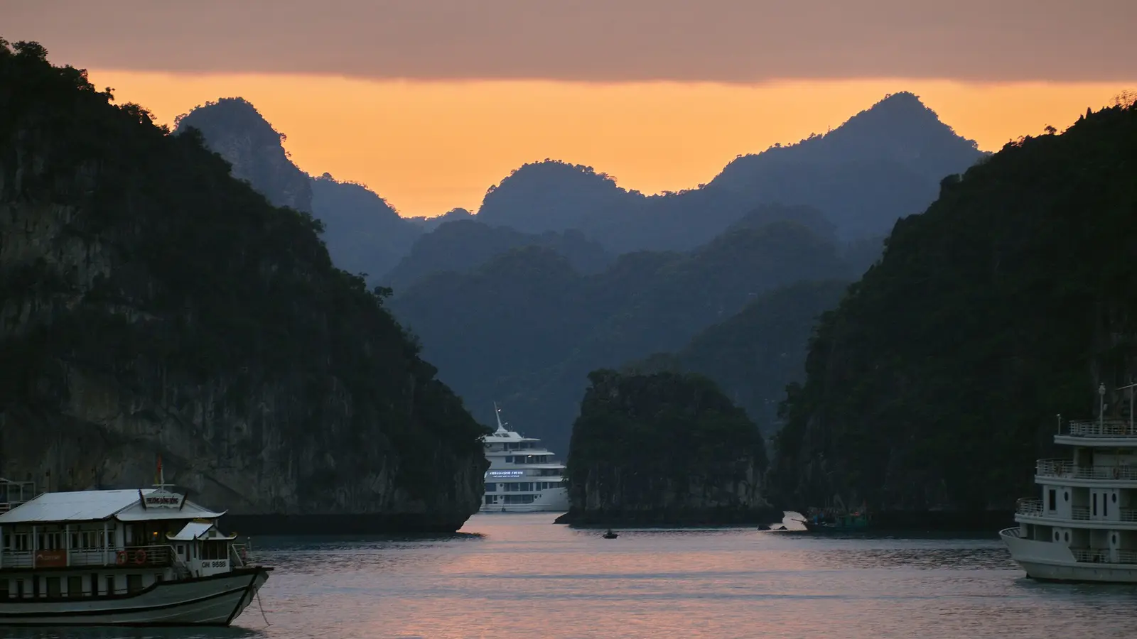 Vietnam Itinerary for a Group Trip: 2-3 Weeks, Costs & Route (2026)